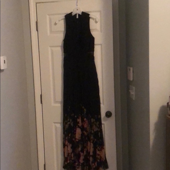 Floral Chiffon Sheath with Round Neck Formal Dress - Picture 2 of 2